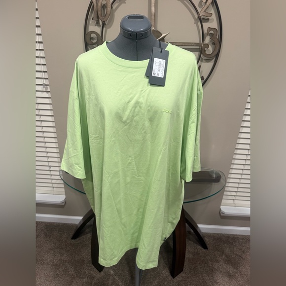 Hugo Boss Men's Green T-Shirt Size 4XL NWT‎